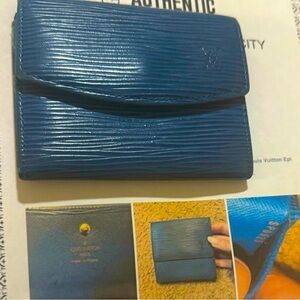 Louis Vuitton compact wallet with COA